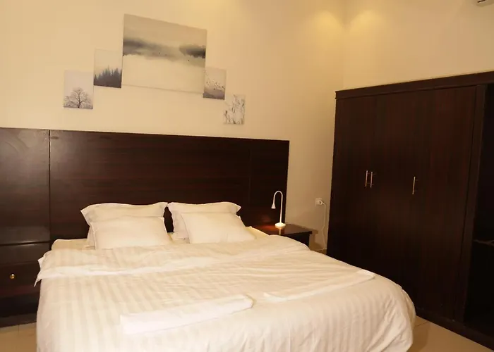 Spacious Apartments At Basla St 3 Mins From King Fahd Stadium